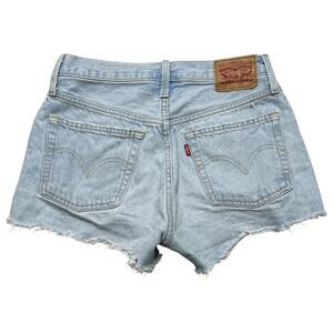 Levi’s 501 Women’s Light Wash Denim Cut Off Booty Shorts - size 26